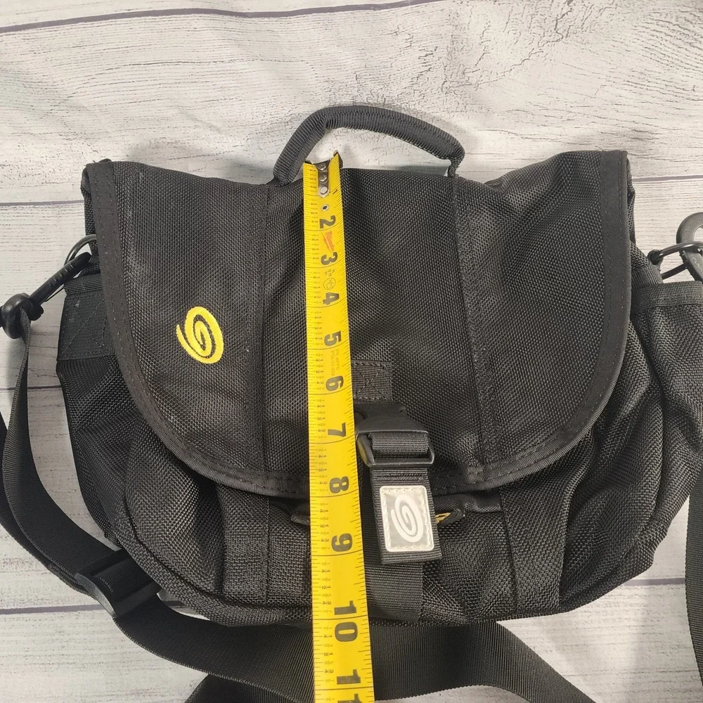 Timbuk2 Black Ballistic Nylon Messenger Bag Small Crossbody Commuter Travel